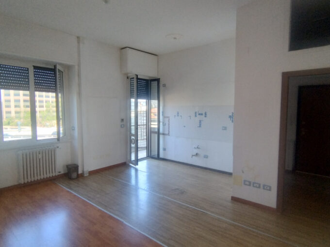 2LOCALI / 60MQ. Rif.1839862 / MILANO (CERTOSA) SEMI RISTRUTTURATO