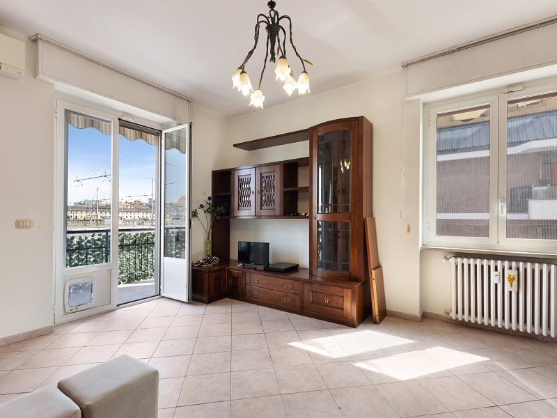3LOCALI / 101MQ. RIF.1822592 / MILANO (ST.CENTRALE) BUONE CONDIZIONI