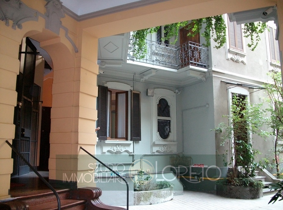 2LOCALI /60MQ. / RIF.EUST8 / MILANO (PORTA VENEZIA) ARREDATO