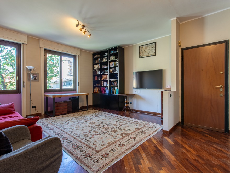 4LOCALI / 115MQ. RIF.1854783 / MILANO (BANDE NERE/GAMBARA) TRIPLA ESPOSIZIONE